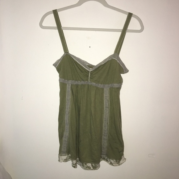 Green tank top - Picture 2 of 4